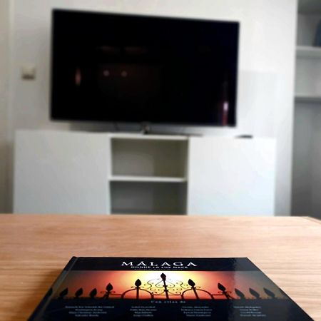 Apartamento Vacacional Cuarteles Málaga Eksteriør bilde